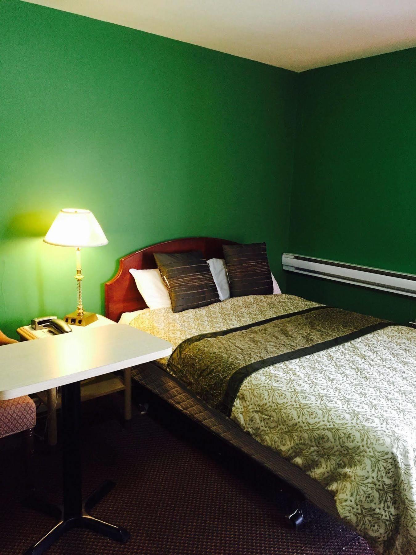 Palace Inn Motel Sarnia Kültér fotó